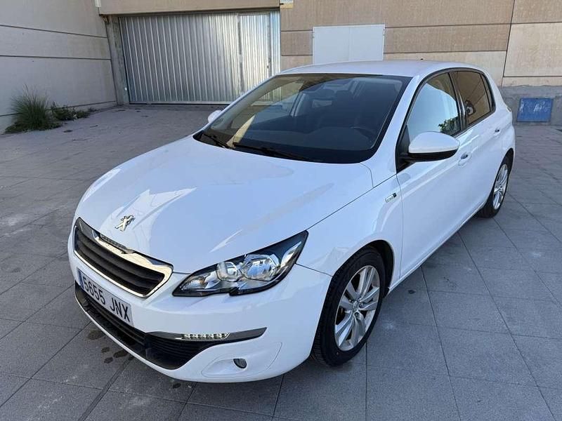 Blanco Usado 2016 Peugeot 308 Style Utilitario | 7990 € (Precio justo) - Imagen 1/4