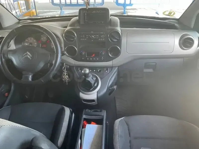Usado Citroën Berlingo XTR 114 CV (83 kW) 2013 Negro Monovolumen