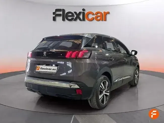 Usado Peugeot 3008 Allure 180 CV (132 kW) 2023 Gris SUV