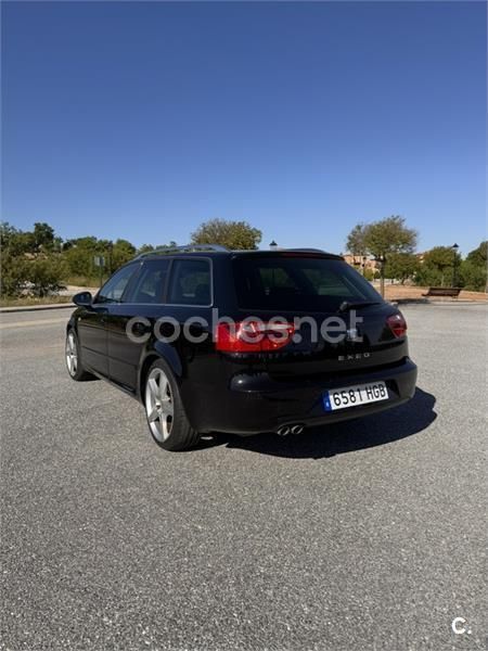 Usado Seat Exeo Sport 143 CV (105 kW) 2011 Negro Familiar
