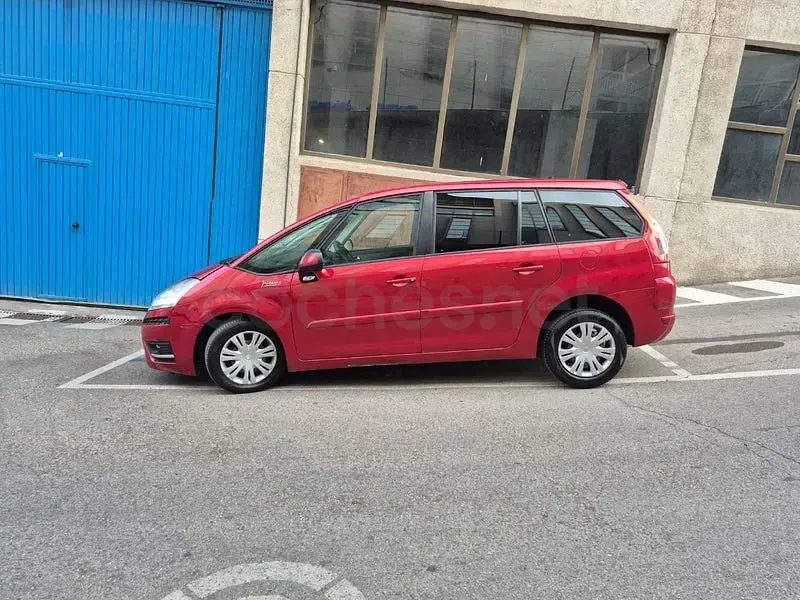 Usado Citroën Grand C4 Picasso 112 CV (82 kW) 2012 Granate Monovolumen