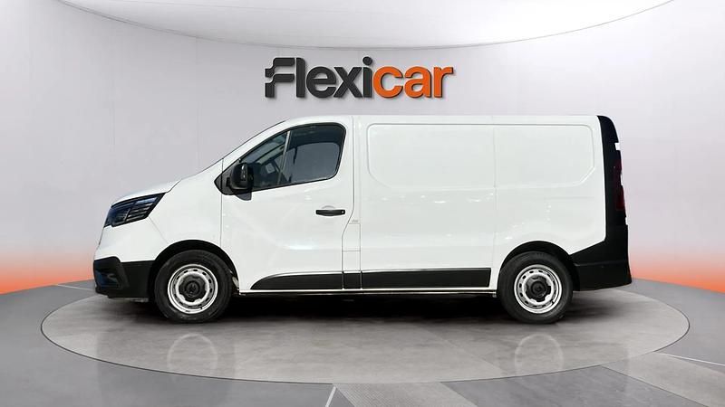 Usado Renault Trafic 131 CV (96 kW) 2023 Blanco Monovolumen