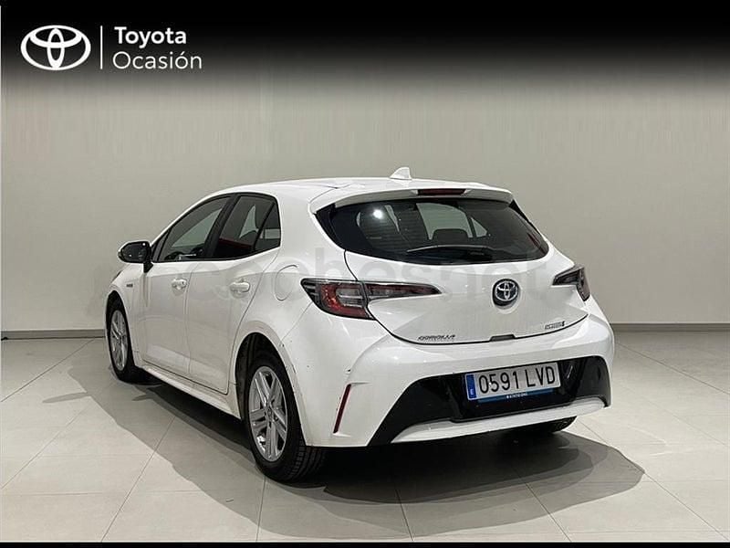 Usado Toyota Corolla Active 122 CV (89 kW) 2021 Blanco Berlina
