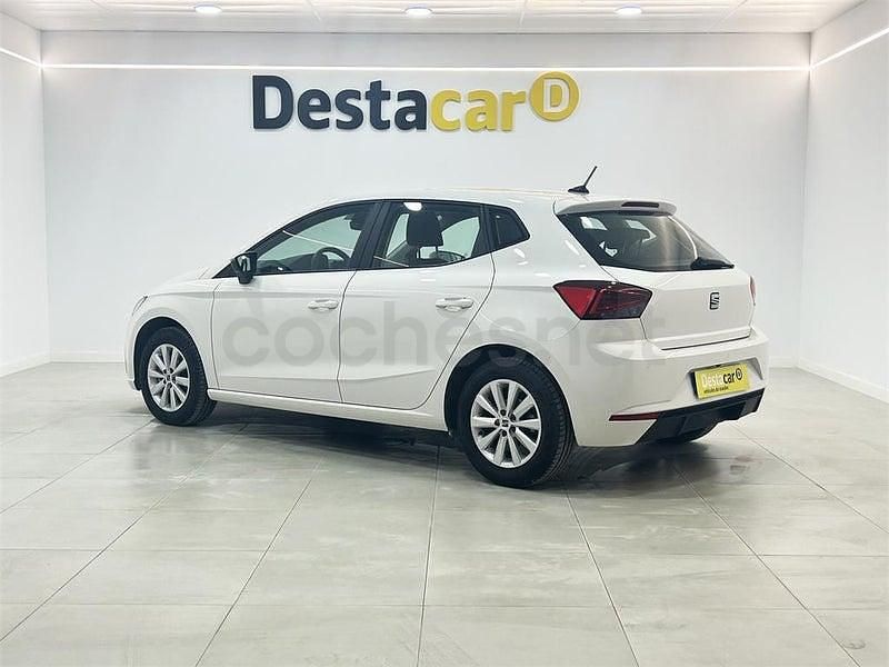 Usado Seat Ibiza Style 110 CV (80 kW) 2022 Blanco Berlina