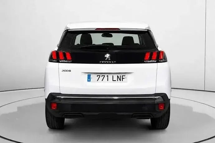 Usado Peugeot 3008 Active 131 CV (96 kW) 2021 Blanco SUV