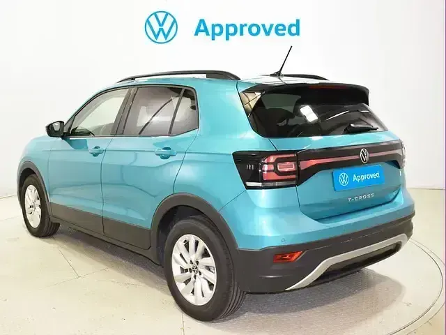 Usado VW T-Cross Advance 110 CV (80 kW) 2022 Azul SUV
