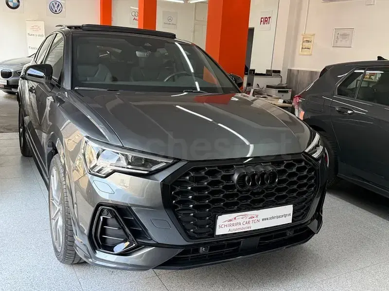Usado Audi Q3 Sportback S-Line 245 CV (180 kW) 2024 Gris / plata SUV