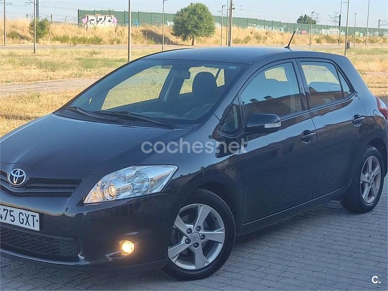 Negro Usado 2010 Toyota Auris Berlina | 6000 € (Precio justo) - Imagen 1/4