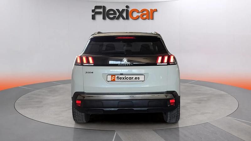 Usado Peugeot 3008 Allure 131 CV (96 kW) 2018 Blanco SUV