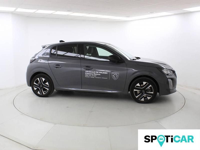 Usado Peugeot e-208 Allure 100 kW (136 CV) 2024 Gris Utilitario
