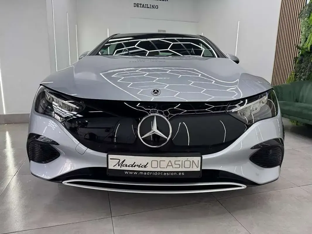Usado Mercedes EQE300 180 kW (245 CV) 2023 Gris Berlina