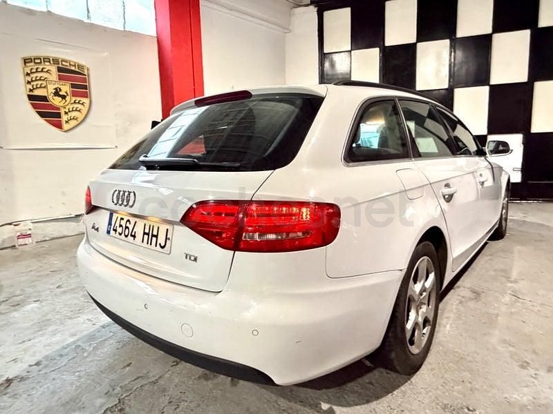 Usado Audi A4 136 CV (100 kW) 2012 Blanco Familiar