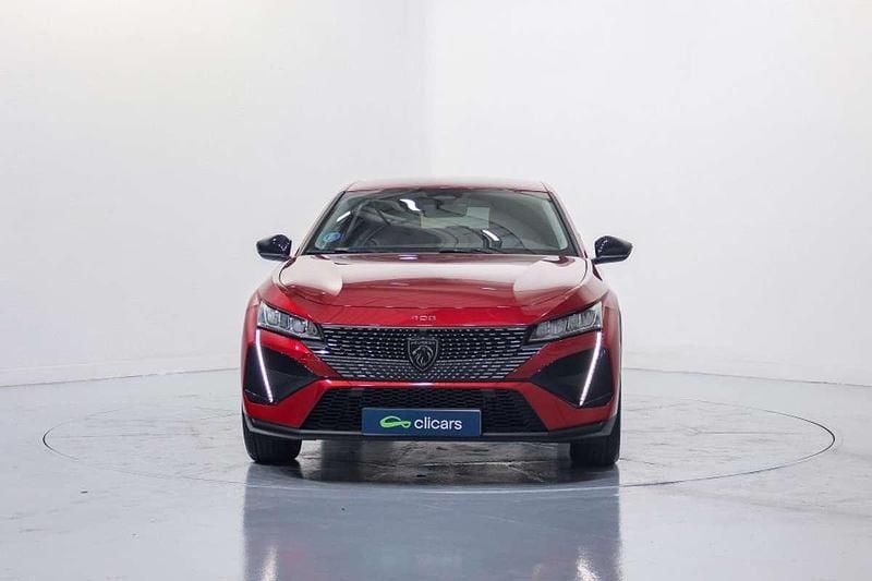 Usado Peugeot 408 Allure 136 CV (100 kW) 2025 Rojo SUV
