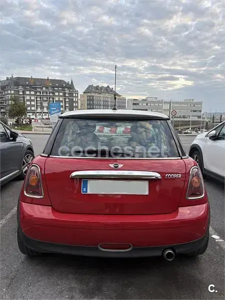 Begagnad Mini Cooper 120 HK (88 kW) 2007 Röd Halvkombi