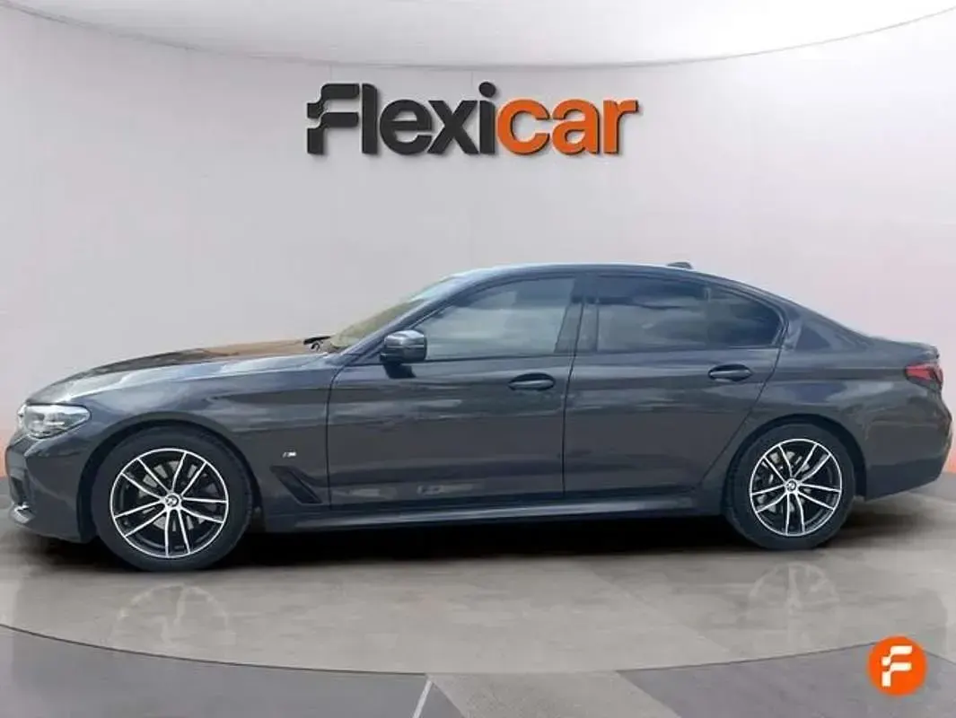 Używany BMW 520 190 KM (139 kW) 2022 Czarny Sedan/Limuzyna