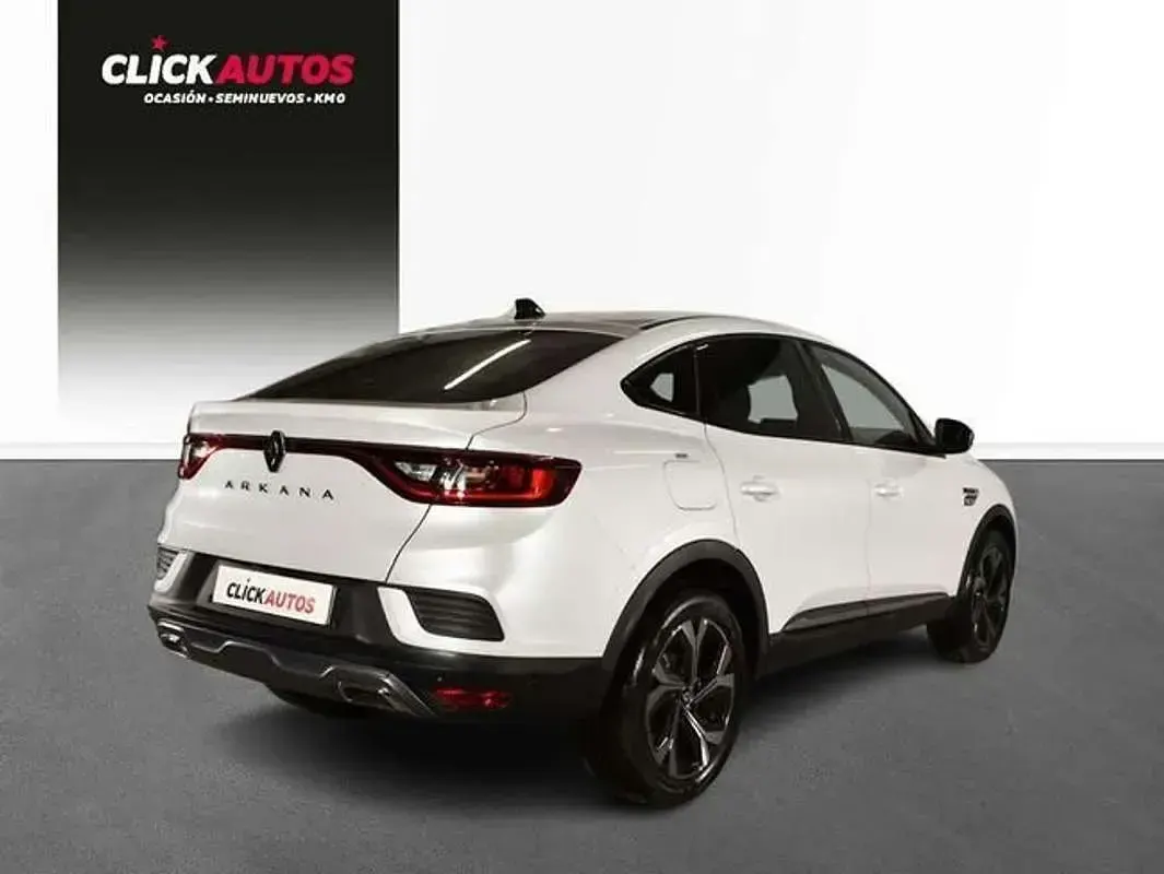 Usado Renault Arkana RS Line 160 CV (117 kW) 2023 Blanco SUV