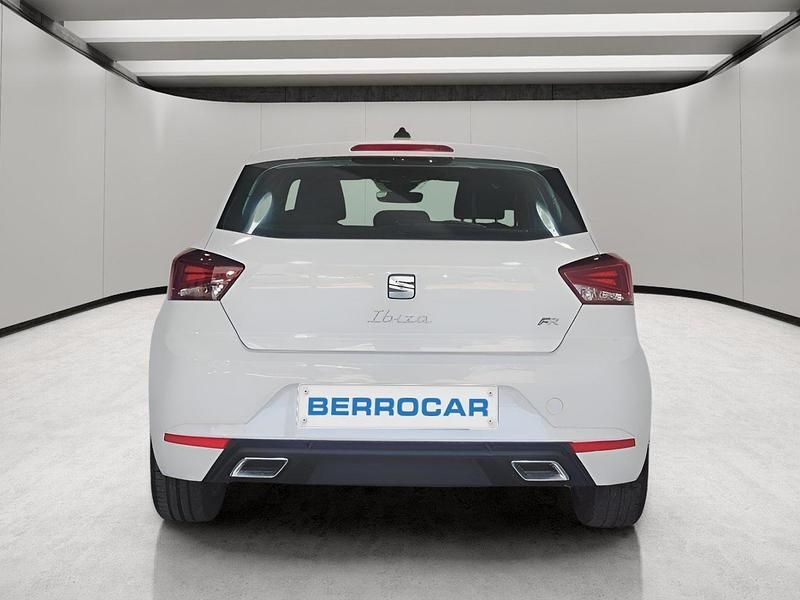 Usado Seat Ibiza FR 115 CV (84 kW) 2024 Blanco Utilitario