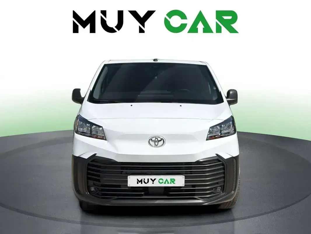 Usado Toyota Proace 144 CV (105 kW) 2024 Blanco Monovolumen