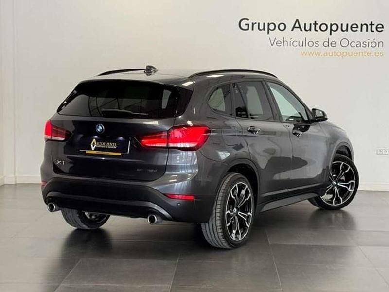 Usado BMW X1 Comfort Edition 150 CV (110 kW) 2022 Gris SUV