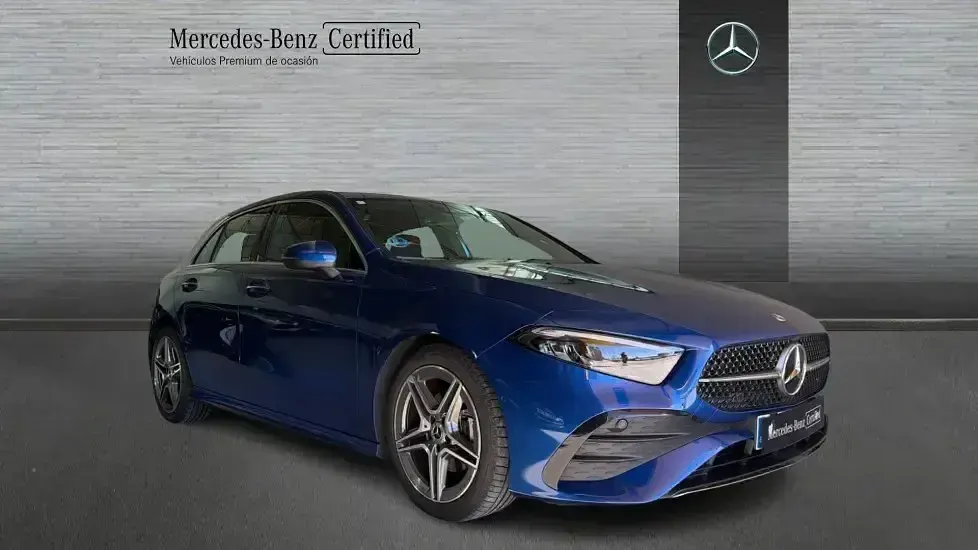 Usado Mercedes A180 136 CV (100 kW) 2025 Azul