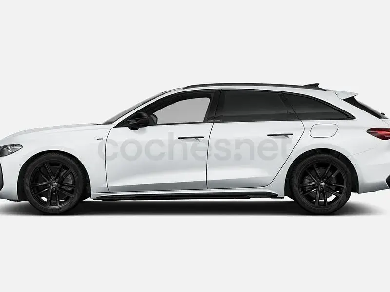 Usado Audi A5 204 CV (150 kW) 2025 Blanco Familiar