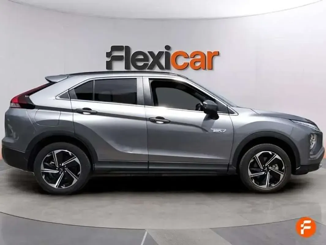 Usado Mitsubishi Eclipse Cross 188 CV (138 kW) 2023 Gris SUV