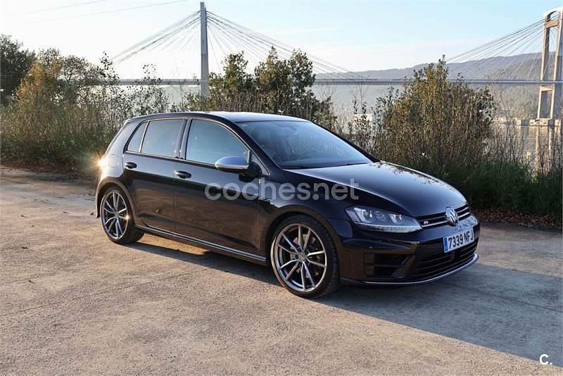 Usado VW Golf VII R 300 HP (220 kW) 2014 Preto Sedan
