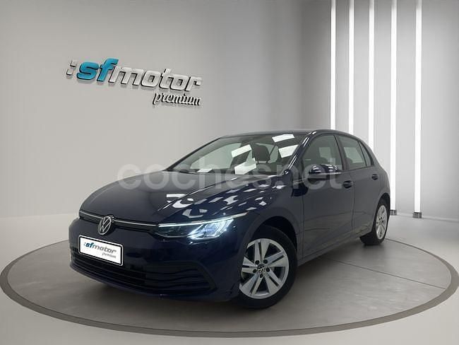 Usado VW Golf VIII 115 CV (84 kW) 2021 Azul Berlina