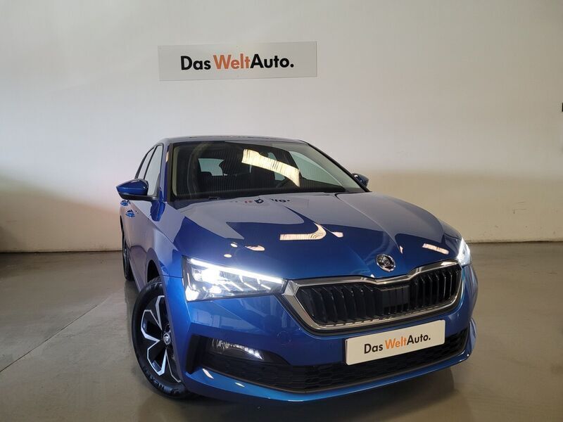 Usado Skoda Scala Ambition 150 CV (110 kW) 2023 Azul Utilitario