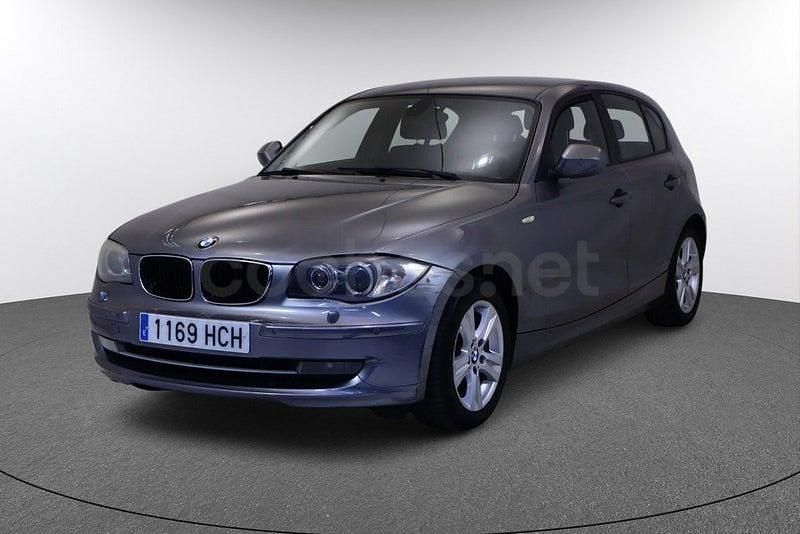 Usado BMW 118 143 CV (105 kW) 2011 Gris / plata Utilitario
