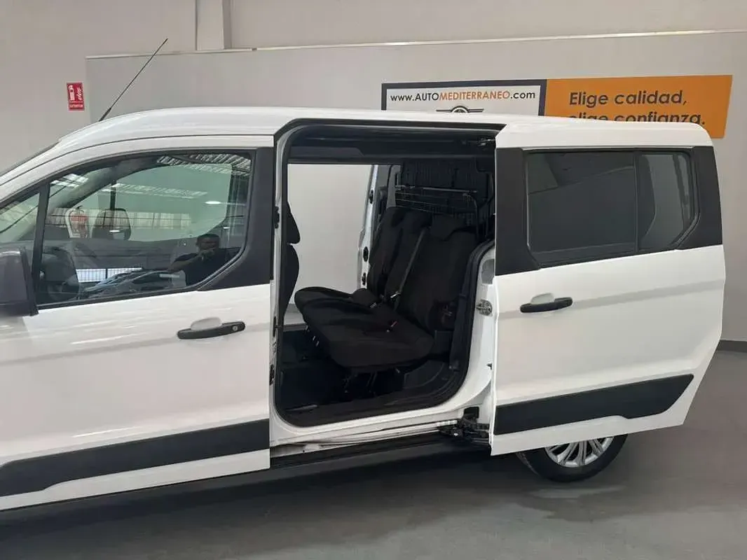 Usado Ford Transit Trend 94 CV (69 kW) 2015 Blanco Familiar