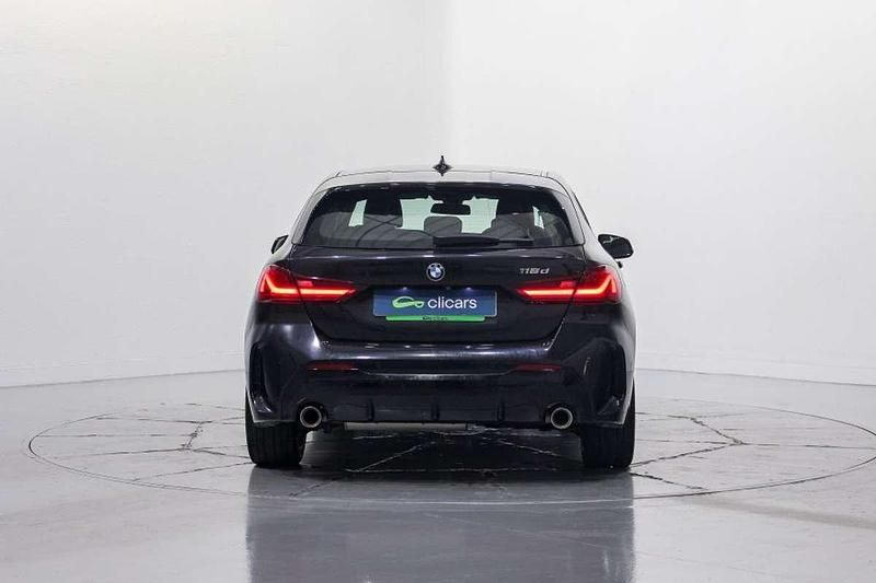 Usado BMW 118 150 CV (110 kW) 2021 Negro Utilitario