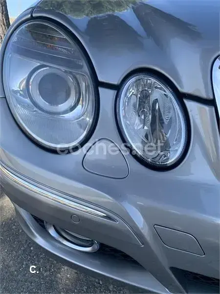 Usado Mercedes E320 Elegance 224 CV (164 kW) 2008 Gris / plata Berlina