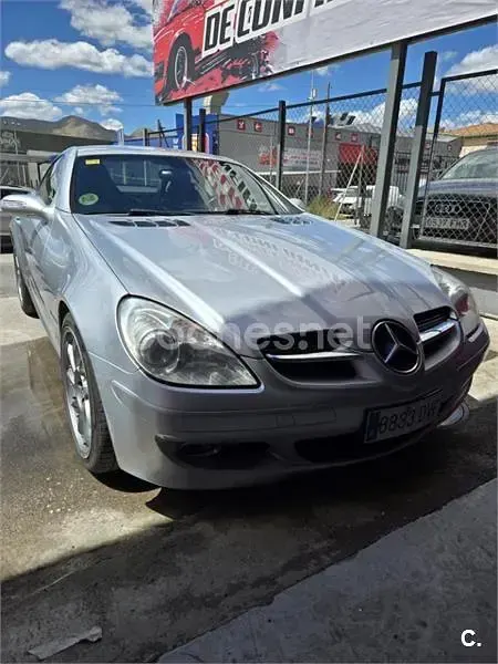Usado Mercedes SLK200 163 CV (119 kW) 2005 Gris / plata Descapotable
