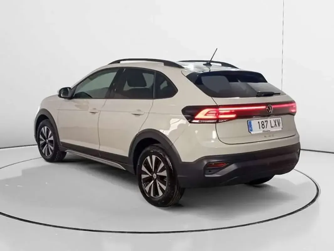 Usado VW Taigo Life 110 CV (80 kW) 2022 Beige SUV