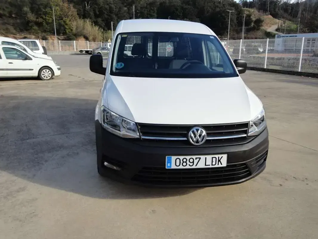 Usado VW Caddy Business 75 CV (55 kW) 2020 Monovolumen
