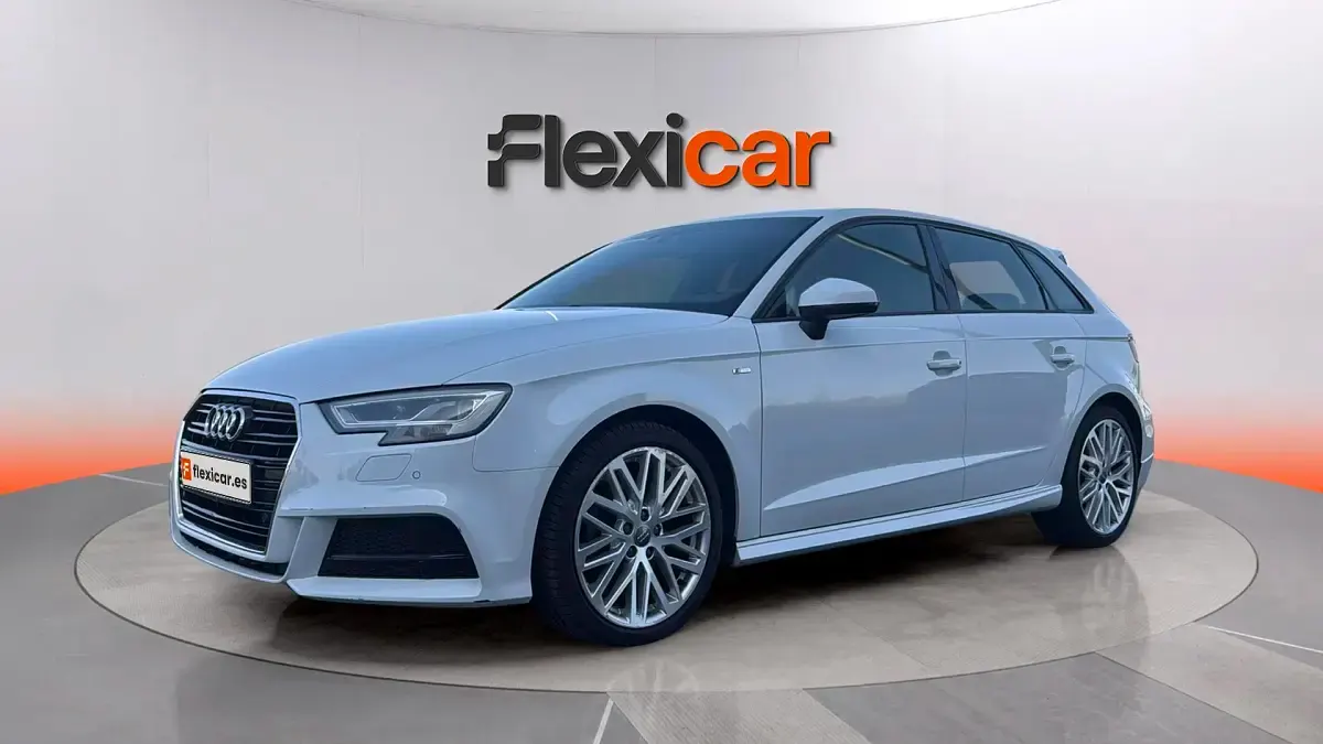 Usado Audi A3 Premium 116 CV (85 kW) 2019 Blanco Berlina