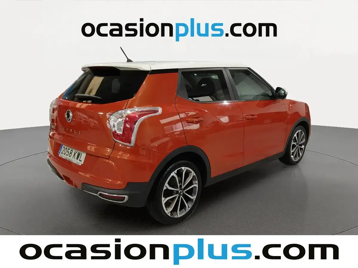 Usado SsangYong Tivoli Limited 115 CV (84 kW) 2019 Rojo SUV