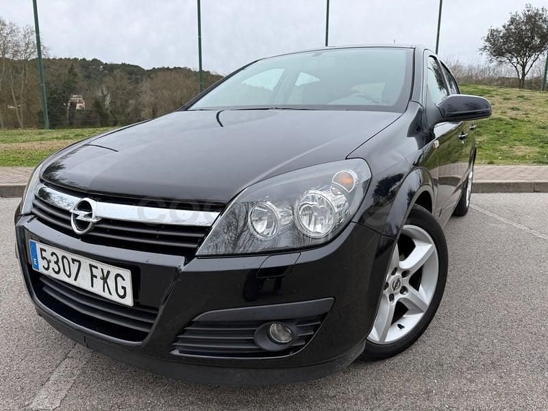 Usado Opel Astra Sport 100 CV (73 kW) 2007 Negro Berlina