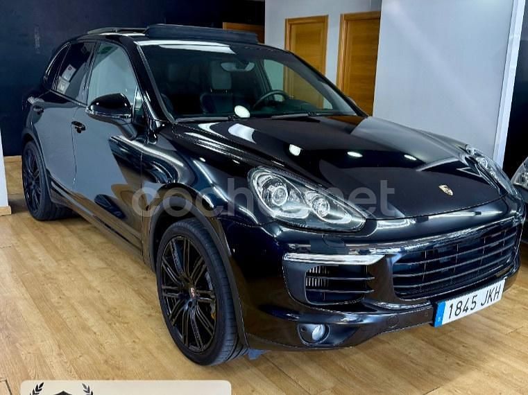 Negro Usado 2015 Porsche Cayenne SUV | 35.800 € (Precio justo) - Imagen 1/4