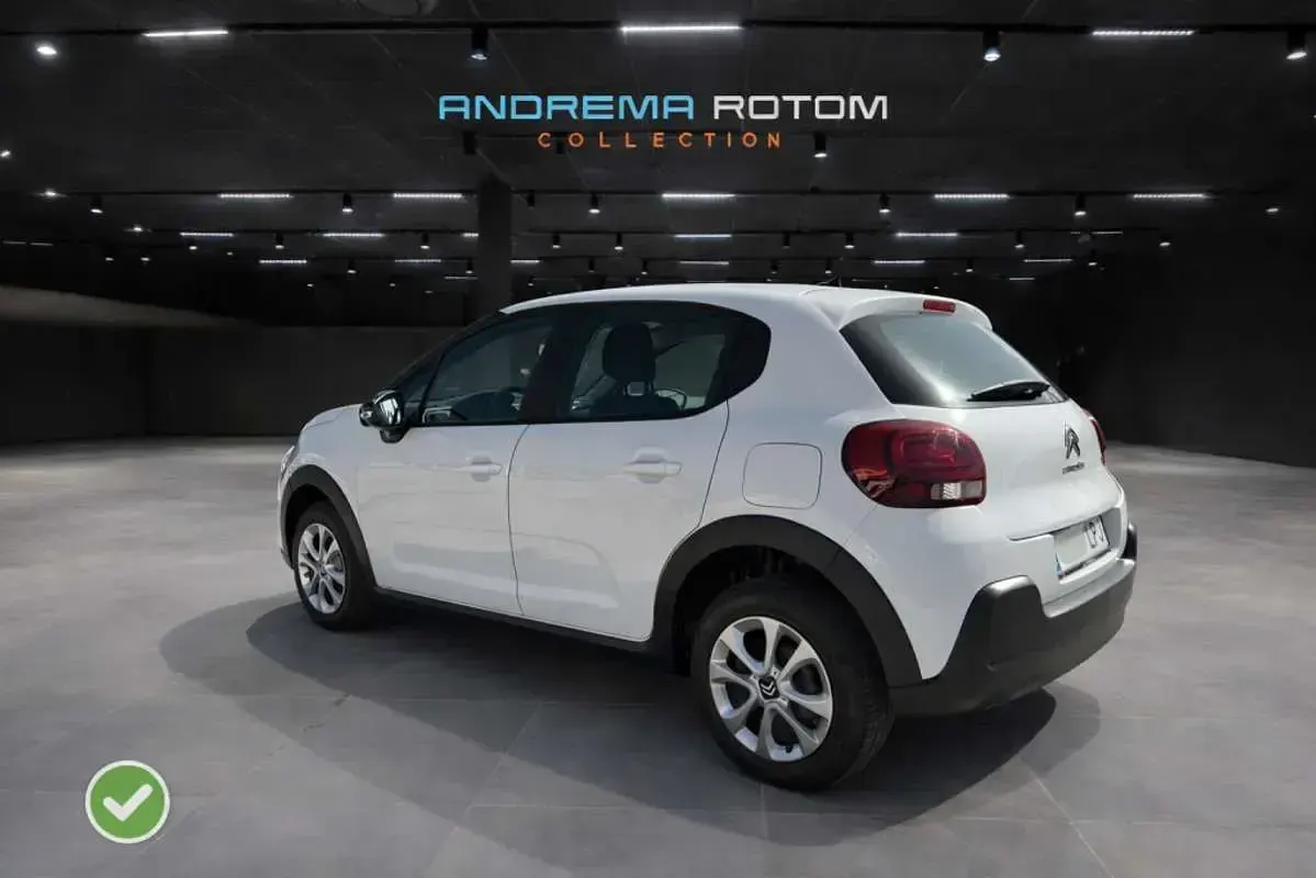 Usado Citroën C3 Live 99 CV (72 kW) 2021 Blanco Utilitario