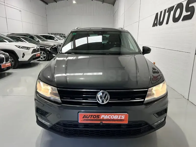 Usado VW Tiguan Advance 150 CV (110 kW) 2020 Gris / plata SUV
