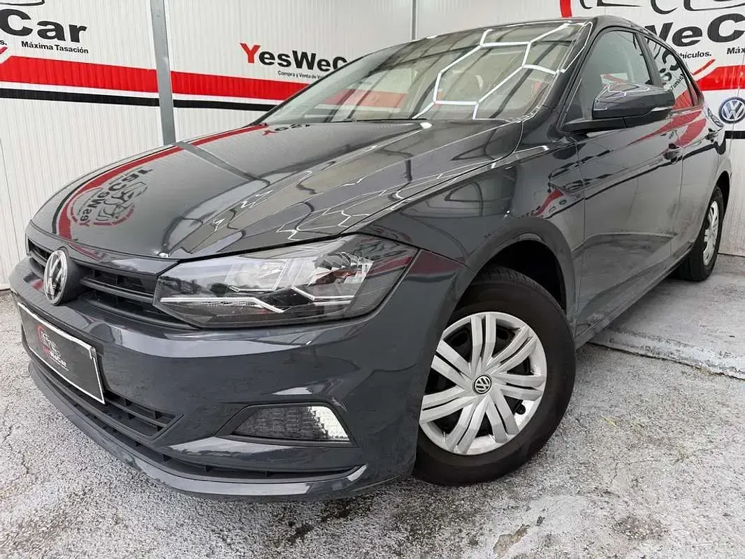 Usado VW Polo 75 CV (55 kW) 2018 Gris Utilitario