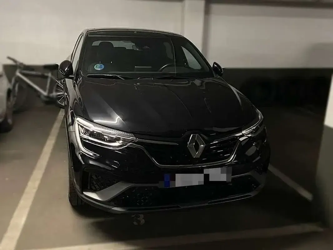 Usado Renault Arkana RS Line 140 CV (102 kW) 2022 Negro SUV