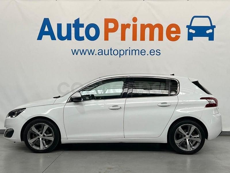 Usado Peugeot 308 Allure 120 CV (88 kW) 2017 Blanco Berlina