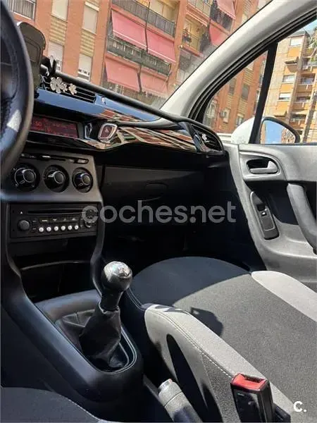 Usado Citroën C3 PureTech 68 CV (50 kW) 2016 Blanco Berlina