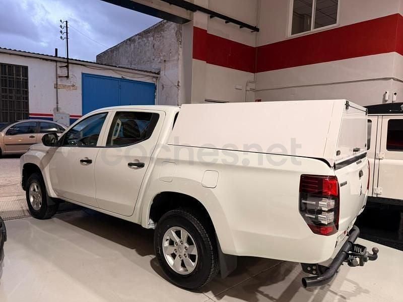 Usado Mitsubishi L200 150 CV (110 kW) 2021 Blanco Recogida
