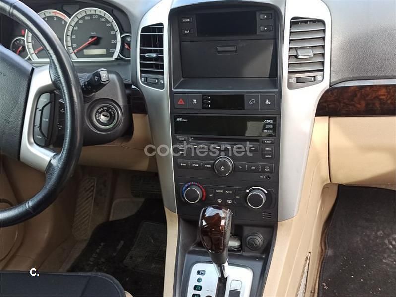 Usado Chevrolet Captiva 150 CV (110 kW) 2008 Negro SUV