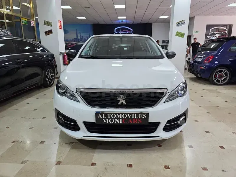 Usado Peugeot 308 Access 100 CV (73 kW) 2020 Blanco Berlina