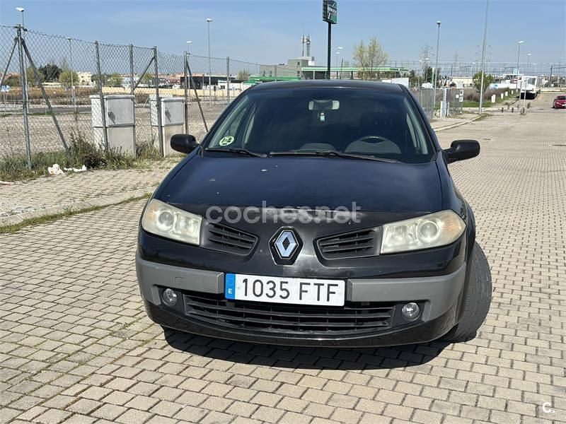 Usado Renault Mégane II Dynamique 130 CV (95 kW) 2007 Negro Berlina